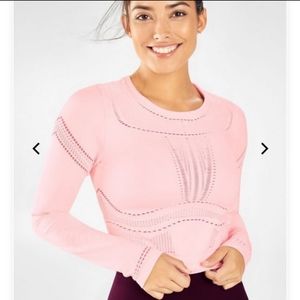 SOLD🌟BNWT🌟 Fabletics jaymee mesh L/S crop top